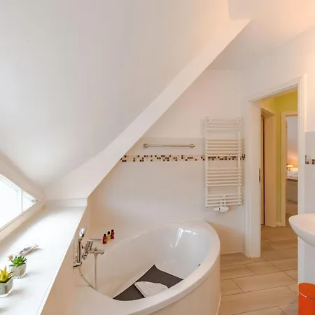 Doppelhaeuser Zinglingsberg - Regenbogen *