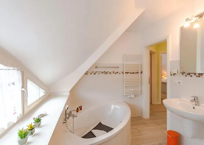 Doppelhaeuser Zinglingsberg - Regenbogen *